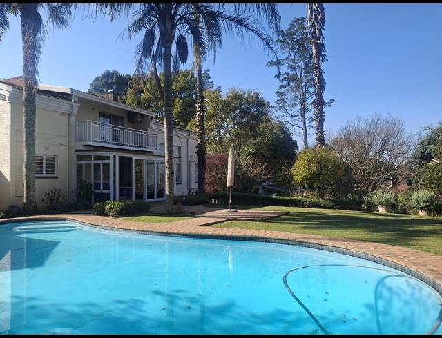 5 BEDROOM HOUSE FOR SALE IN GREENDALE